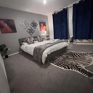 Bed & Breakfast J&h Lettings, Belfast